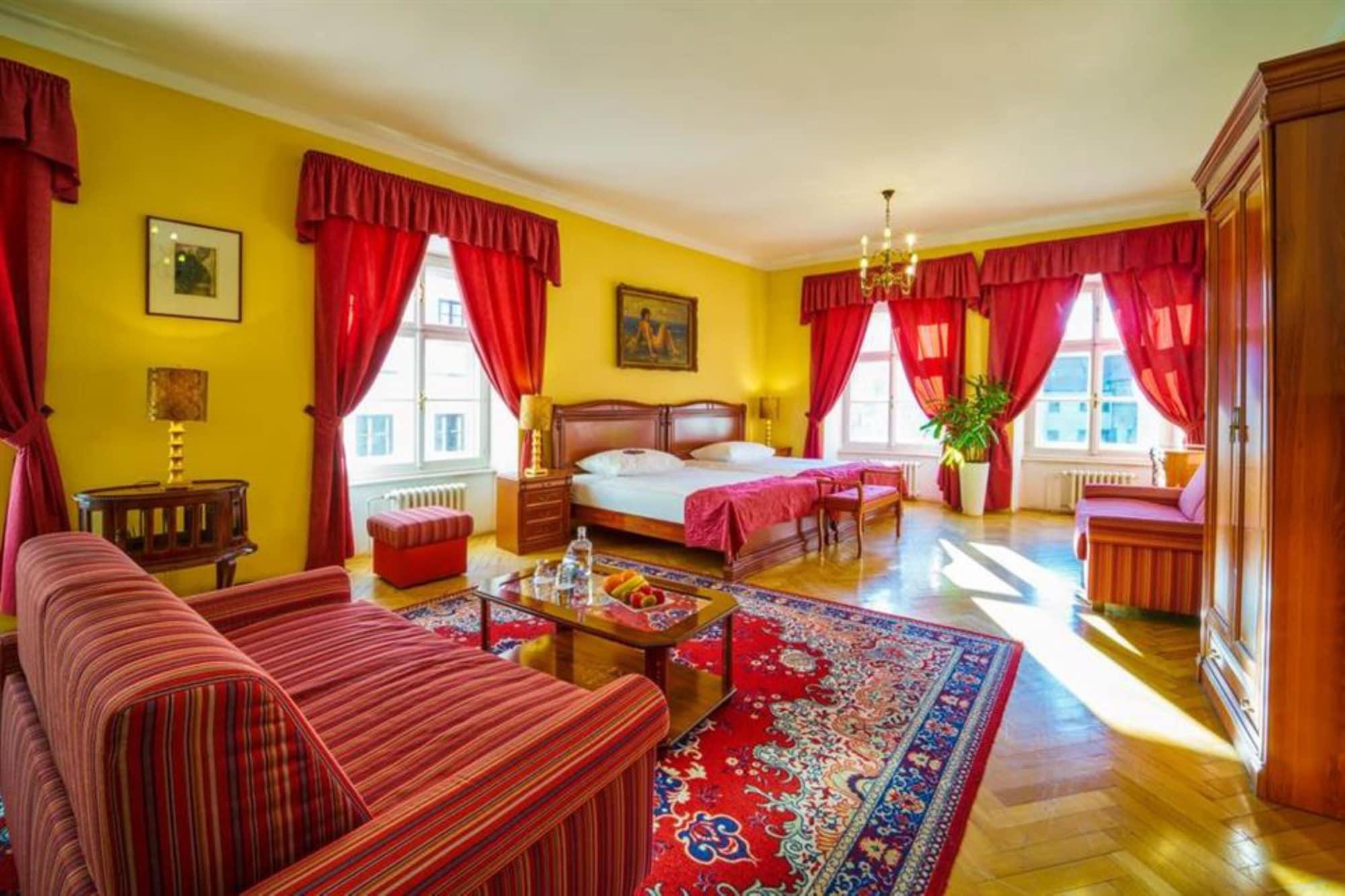 Josephine Old Town Square Hotel - Czech Leading Hotels Πράγα Εξωτερικό φωτογραφία