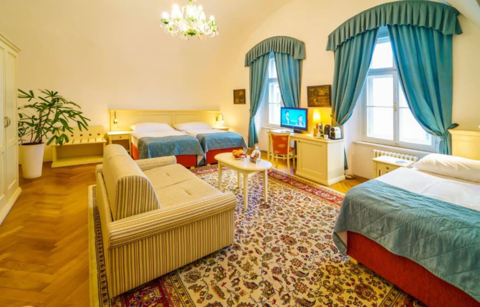 Josephine Old Town Square Hotel - Czech Leading Hotels Πράγα Εξωτερικό φωτογραφία