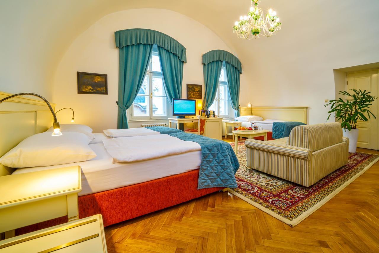 Josephine Old Town Square Hotel - Czech Leading Hotels Πράγα Εξωτερικό φωτογραφία