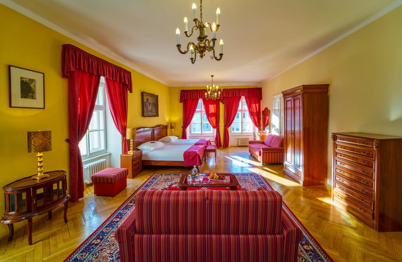 Josephine Old Town Square Hotel - Czech Leading Hotels Πράγα Εξωτερικό φωτογραφία