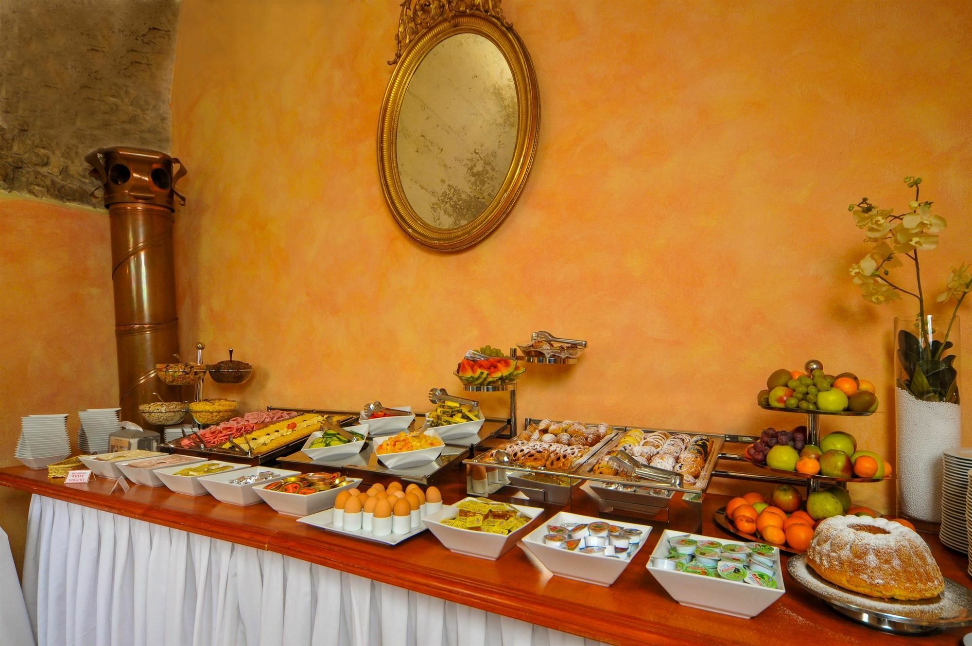 Josephine Old Town Square Hotel - Czech Leading Hotels Πράγα Εξωτερικό φωτογραφία