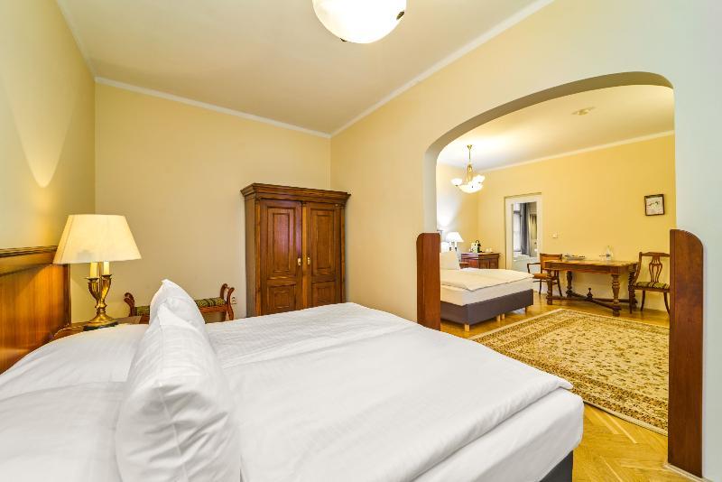 Josephine Old Town Square Hotel - Czech Leading Hotels Πράγα Εξωτερικό φωτογραφία